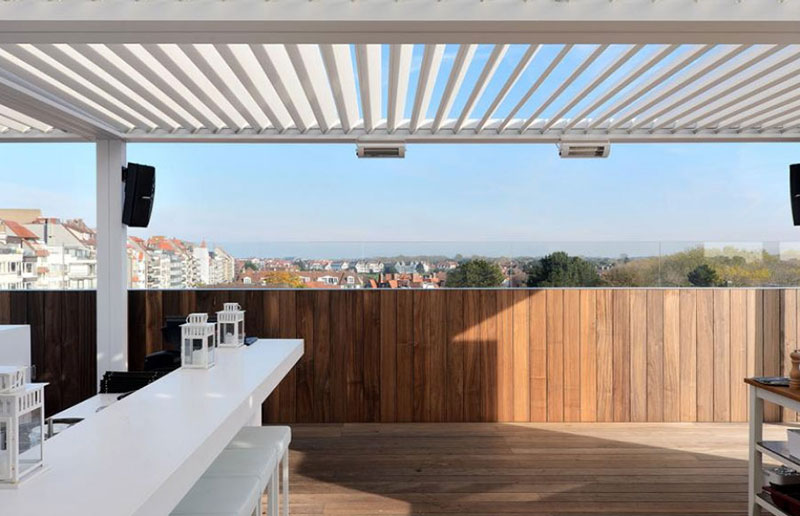 Embrace the Outdoors While Securing Indoors with Retractable Roofs